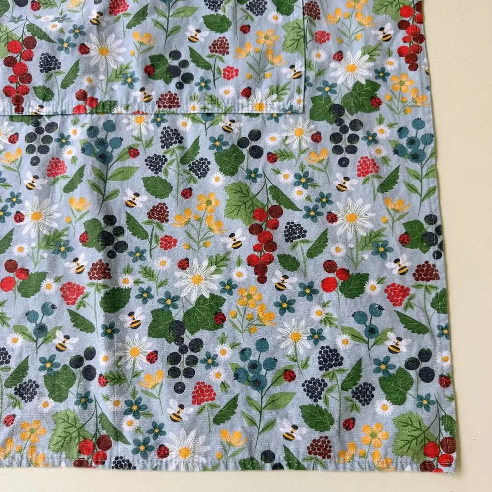 Cottagecore Floral Berry Cotton Cooking Apron with Pocket Adjustable Kitchen Bib